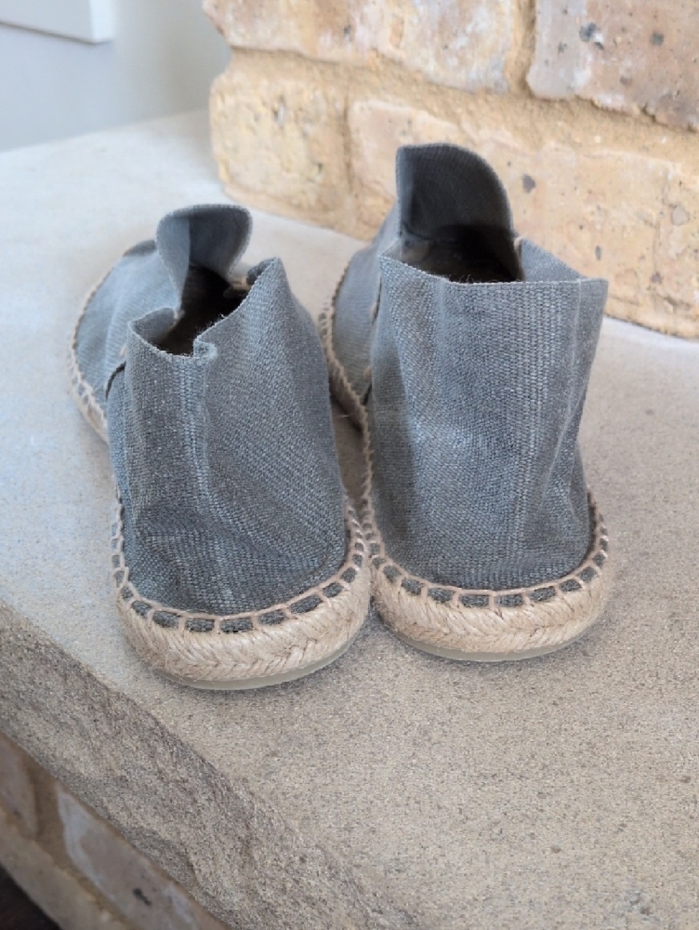 DIEGOS I NWT Handcrafted Washed Graphite Gray Canvas Slip-On Espadrilles, 44 - Picture 4 of 16